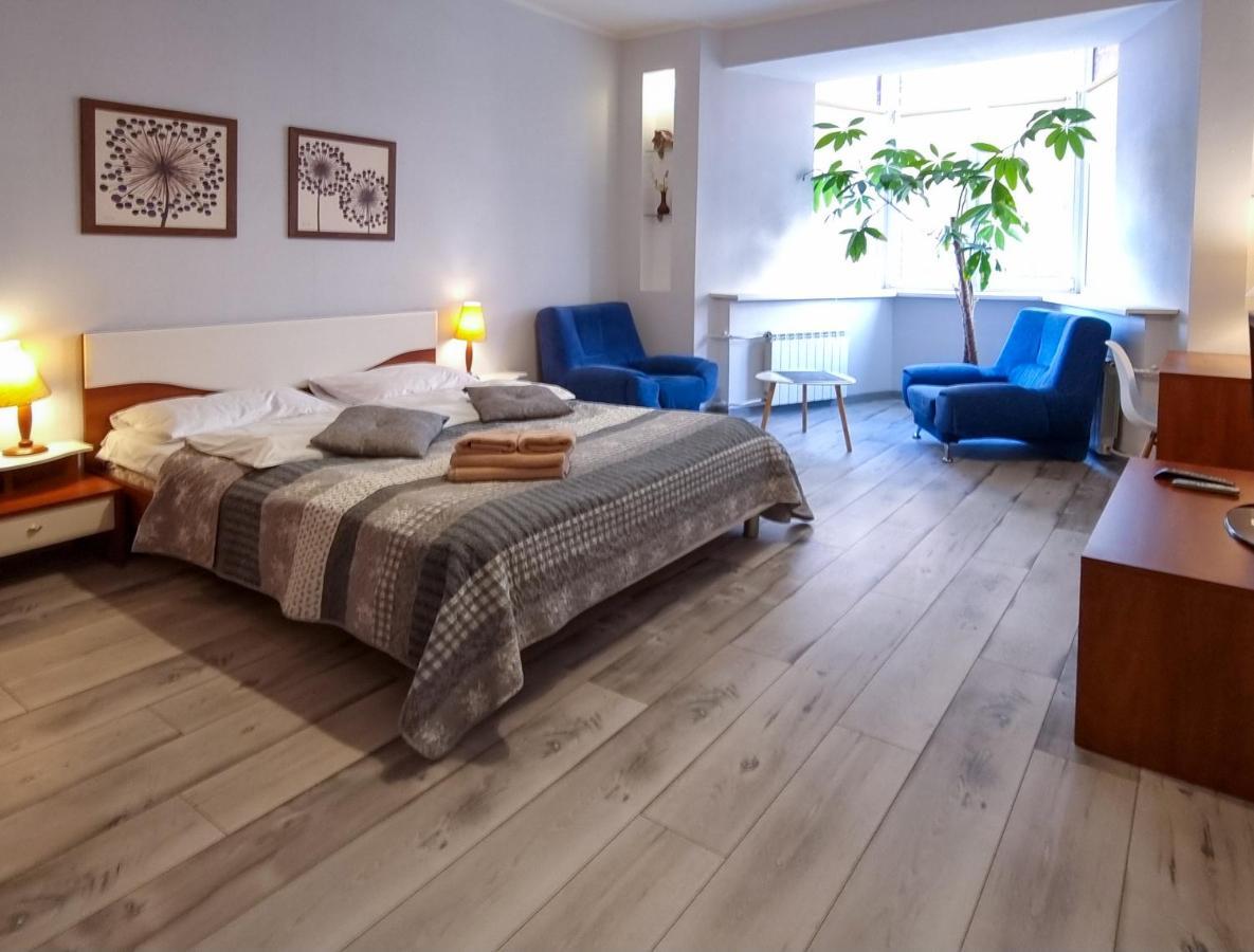 Home Hotel Apartments On Kontraktova Ploshcha キエフ エクステリア 写真