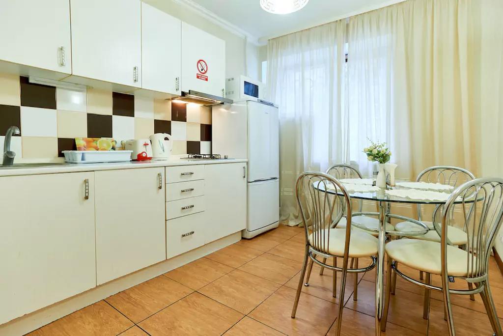 Home Hotel Apartments On Kontraktova Ploshcha キエフ エクステリア 写真