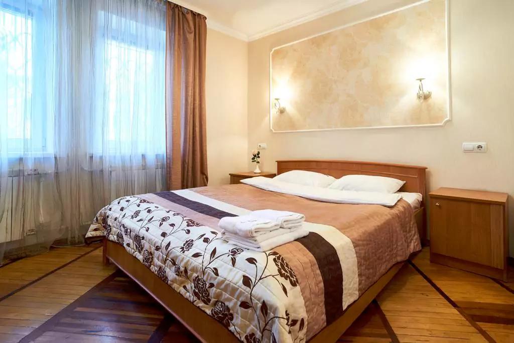 Home Hotel Apartments On Kontraktova Ploshcha キエフ エクステリア 写真